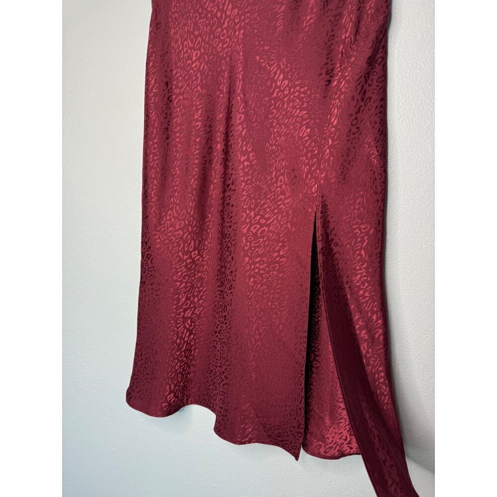 Socialite Burgundy Shiny Animal Print MIDI Lined Skirt Size M Side Slit NEW - Picture 3 of 8